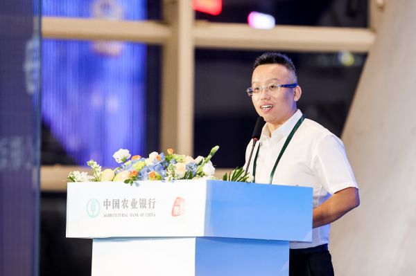 農情億萬(wàn)家 中國農業(yè)銀行深化推進(jìn)“誠信、興商、惠民”主題消費節