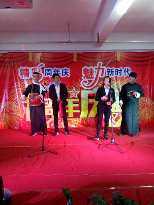 寧陽(yáng)新時(shí)代商廈一周年店慶晚會(huì)落幕！