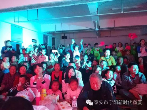 寧陽(yáng)新時(shí)代商廈一周年店慶晚會(huì)落幕！