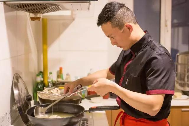 【時代儒商】膠東碼頭海鮮城淮揚菜、魯菜、海鮮超多美味！滿足您的味蕾~~