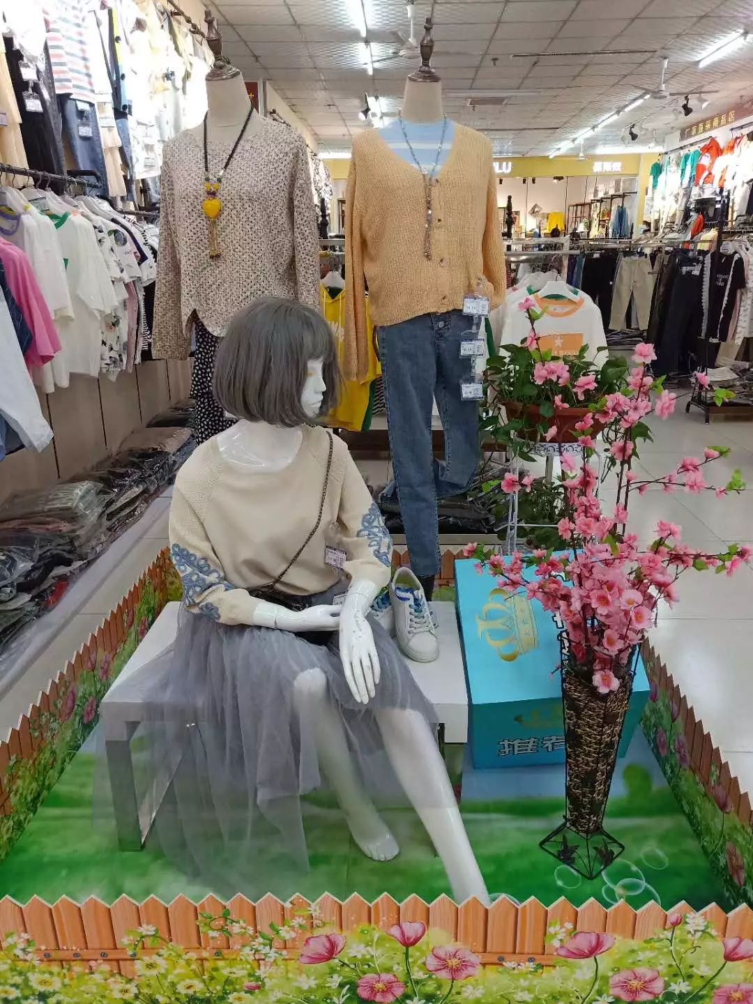 新時(shí)代商廈｜春季出游 當(dāng)然要打扮的美美噠！